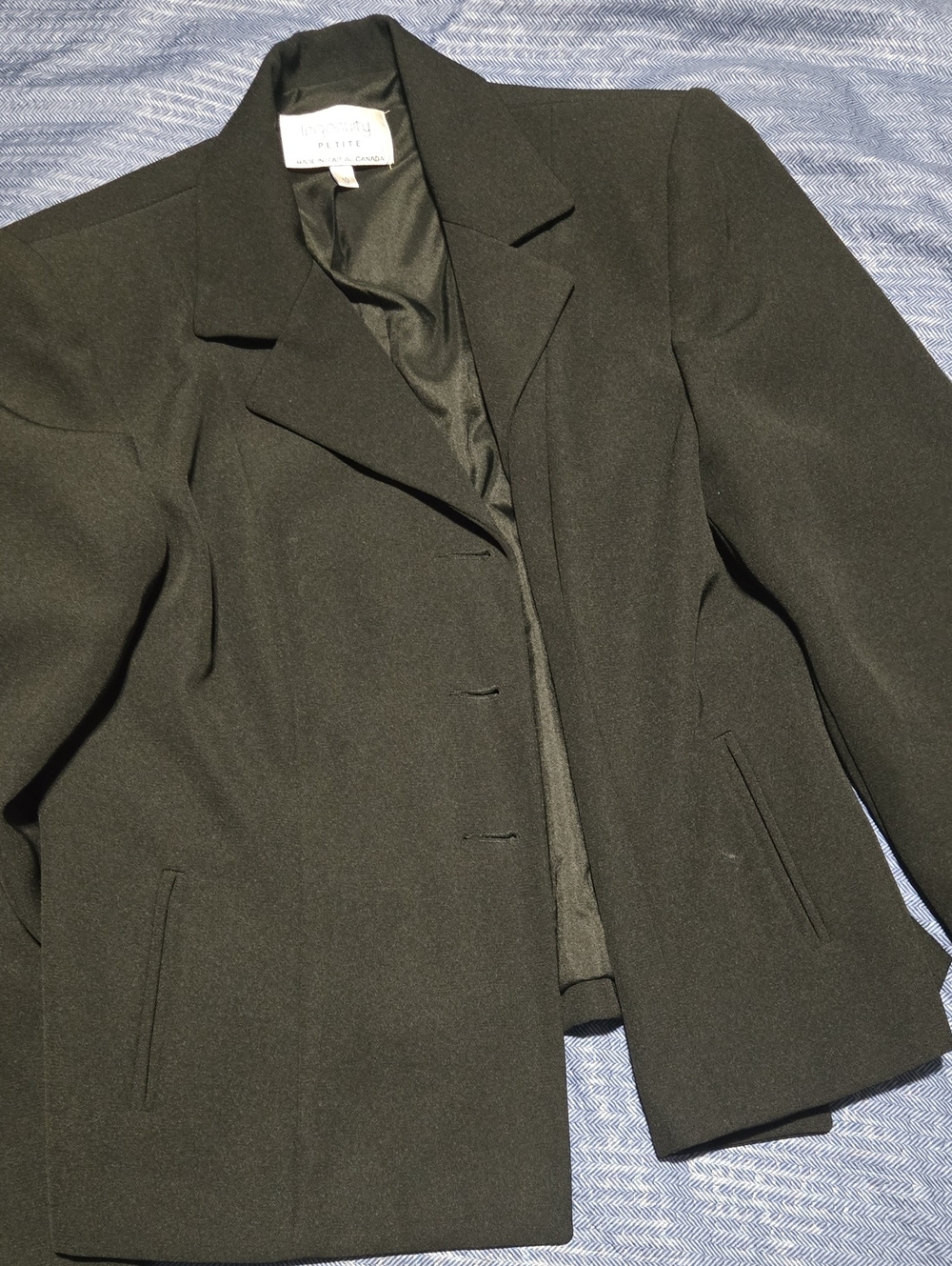 Black Tailored Women's Blazer - Petite Sophisticate